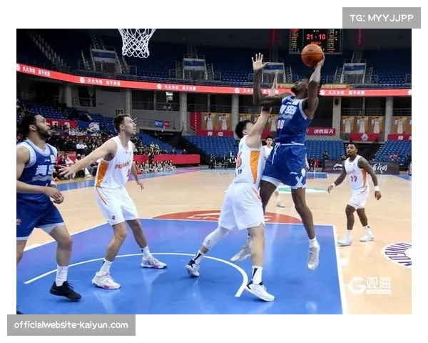 青岛外线防守强度 限制对手三分命中率成效显著